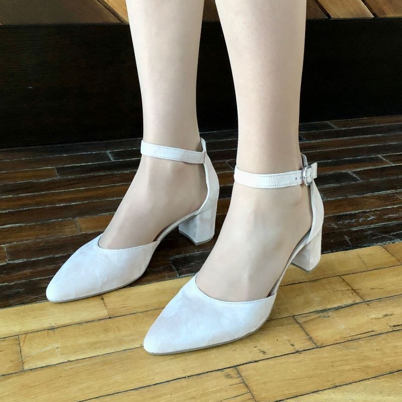 Women's nude d'orsay shoes on a medium heel Gabor  - Apavi40plus