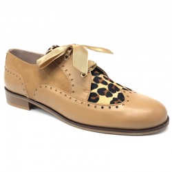 Lielas šņorējamas sieviešu kurpes – oksfordi Daniela 21554 leopardo