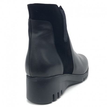 Didelio dydžio juodi žieminiai batai moterims PieSanto 235902