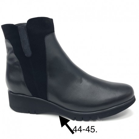 Didelio dydžio juodi žieminiai batai moterims PieSanto 235902