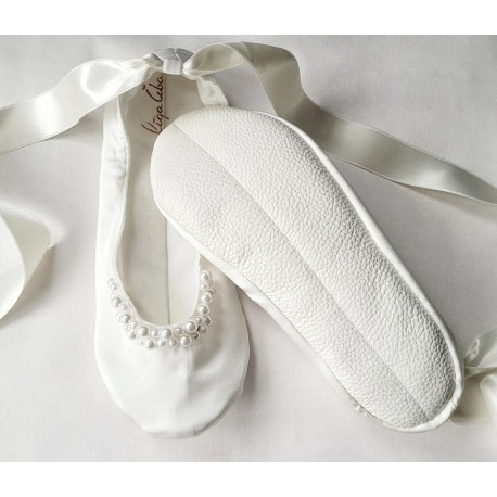 Made to order - handmade wedding ballet flats slippers Ivory silk