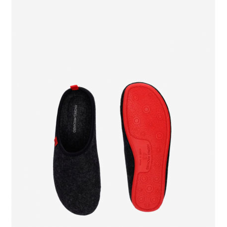 Unisex tøfler i svart filtstoff Andres Machado DYNAMICBLACK-RED45