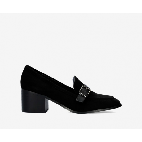 Schwarzer Loafer mit Absatz aus Kunstveloursleder