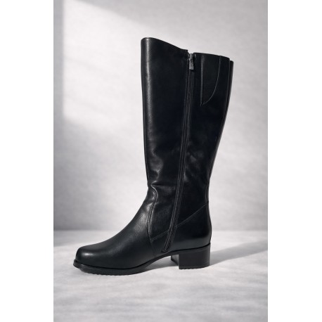 Schwarze Winterstiefel aus Leder mit weiter Passform und natürlicher Schafwolle Aaltonen 56480