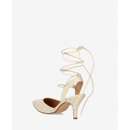 Braided pump in soft white. AM5676