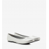 Classic ballet flats in soft silver. AM539