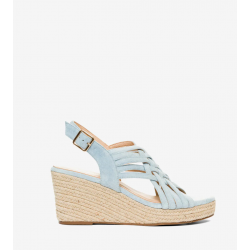 Vaaleansiniset keinomokkanahkaiset espadrillot juuttikiilakorolla. AM5664