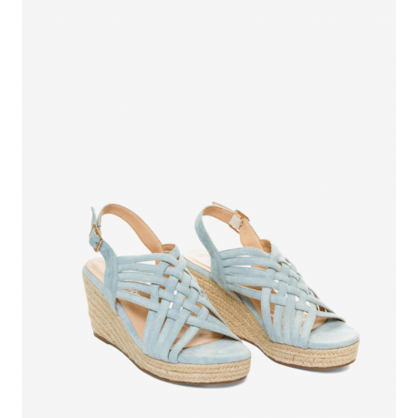 Lyseblå espadriller i imitert semsket skinn med kilehæl i jute. AM5664