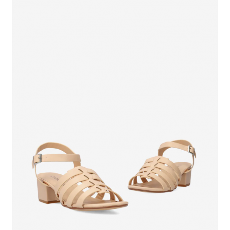 Soft makeup sandal with square heel. AM5761