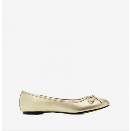 Classic soft gold ballerina flats. TG104