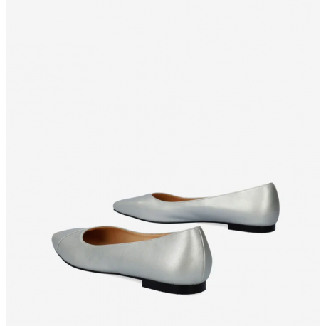 Ballerinas in zartem Silberton. AM5712