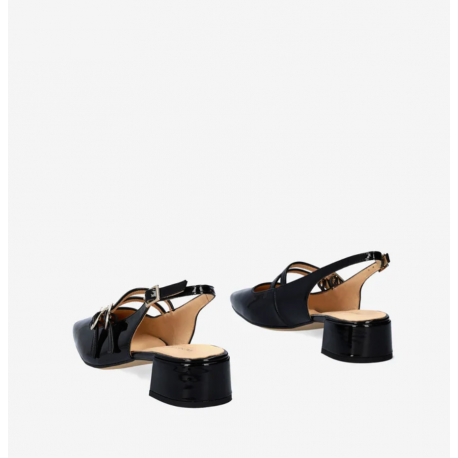 Schwarze Ballerinas aus Lackleder mit Absatz. Ofelianegro