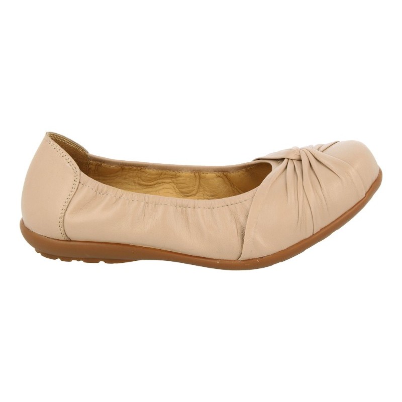 extra wide fit flat shoes